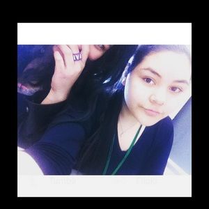 Meet your Posher, Ella